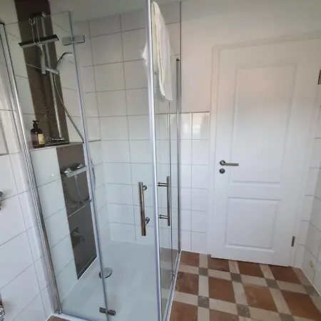 Mit Zwei Grossen Balkonen Im Neubau! 아파트 바트메르겐하임